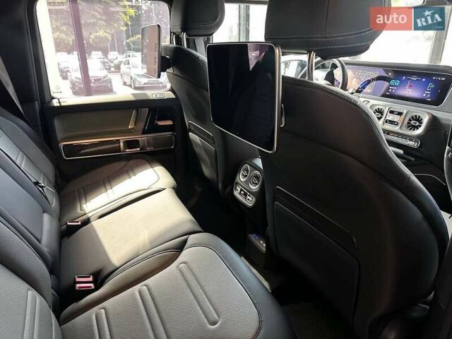 Черный Мерседес Г-Класс, объемом двигателя 0 л и пробегом 1 тыс. км за 186318 $, фото 37 на Automoto.ua