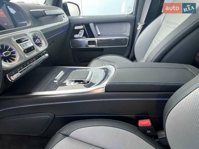 Чорний Мерседес Г-Клас, об'ємом двигуна 0 л та пробігом 1 тис. км за 197643 $, фото 13 на Automoto.ua