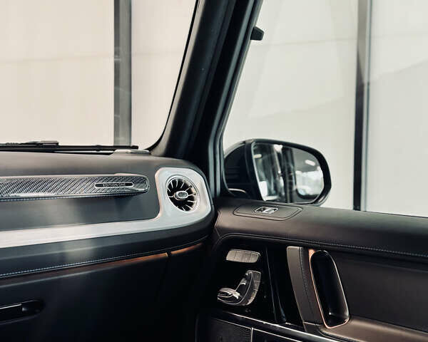 Черный Мерседес Г-Класс, объемом двигателя 0 л и пробегом 1 тыс. км за 185619 $, фото 5 на Automoto.ua