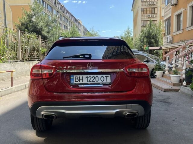 Красный Мерседес Г-Класс, объемом двигателя 2 л и пробегом 115 тыс. км за 16000 $, фото 5 на Automoto.ua