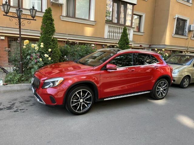 Красный Мерседес Г-Класс, объемом двигателя 2 л и пробегом 115 тыс. км за 16000 $, фото 1 на Automoto.ua