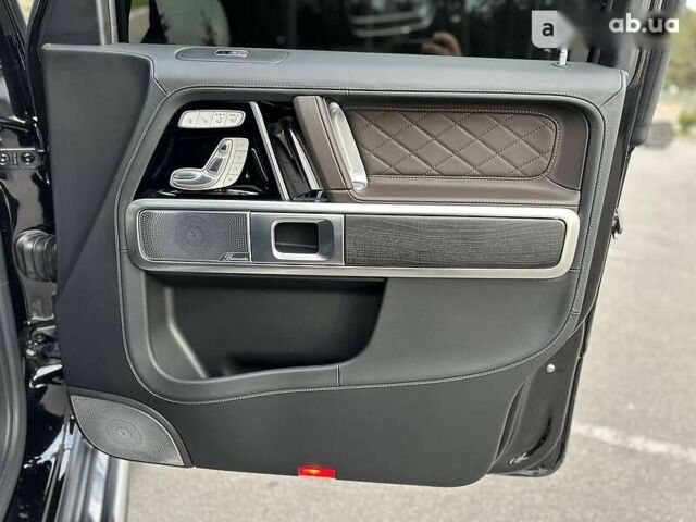 Мерседес Г-Клас, об'ємом двигуна 4 л та пробігом 33 тис. км за 195000 $, фото 27 на Automoto.ua