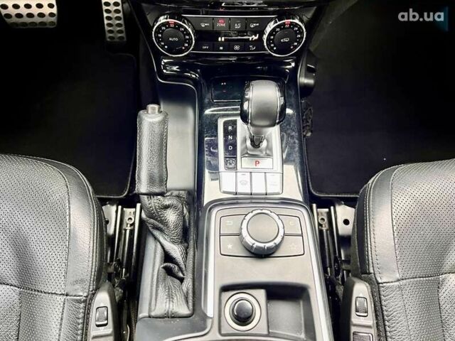 Мерседес Г-Класс, объемом двигателя 4 л и пробегом 123 тыс. км за 63000 $, фото 24 на Automoto.ua