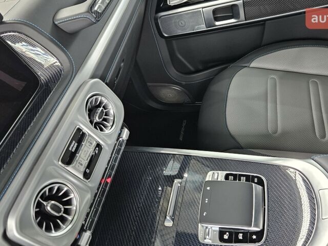 Мерседес Г-Клас, об'ємом двигуна 0 л та пробігом 0 тис. км за 191255 $, фото 14 на Automoto.ua