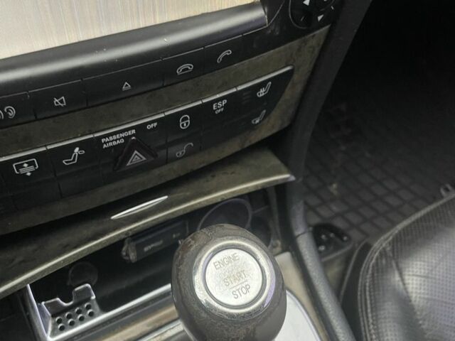 Сірий Мерседес Г-Клас, об'ємом двигуна 3.2 л та пробігом 423 тис. км за 7500 $, фото 7 на Automoto.ua