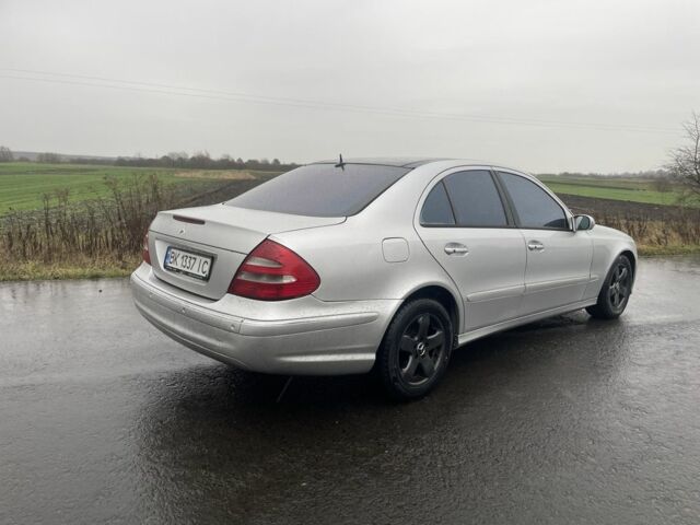 Сірий Мерседес Г-Клас, об'ємом двигуна 3.2 л та пробігом 423 тис. км за 7500 $, фото 3 на Automoto.ua