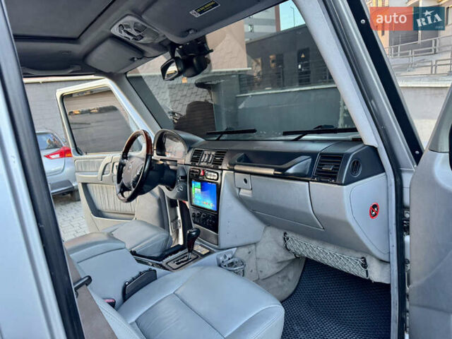 Серый Мерседес Г-Класс, объемом двигателя 4 л и пробегом 276 тыс. км за 33500 $, фото 61 на Automoto.ua