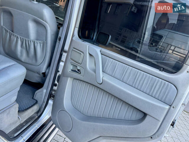 Серый Мерседес Г-Класс, объемом двигателя 4 л и пробегом 276 тыс. км за 33500 $, фото 56 на Automoto.ua