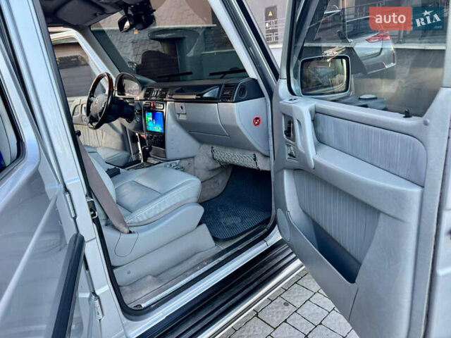Серый Мерседес Г-Класс, объемом двигателя 4 л и пробегом 370 тыс. км за 29500 $, фото 54 на Automoto.ua