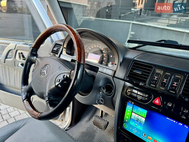 Серый Мерседес Г-Класс, объемом двигателя 4 л и пробегом 276 тыс. км за 33500 $, фото 59 на Automoto.ua