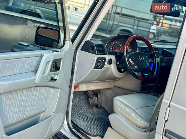 Серый Мерседес Г-Класс, объемом двигателя 4 л и пробегом 370 тыс. км за 29500 $, фото 42 на Automoto.ua