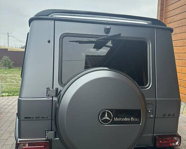 Серый Мерседес Г-Класс, объемом двигателя 5.5 л и пробегом 246 тыс. км за 43000 $, фото 1 на Automoto.ua