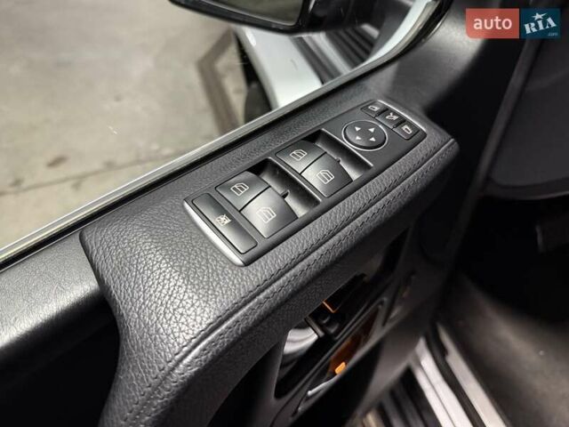 Серый Мерседес Г-Класс, объемом двигателя 2.99 л и пробегом 107 тыс. км за 58500 $, фото 3 на Automoto.ua