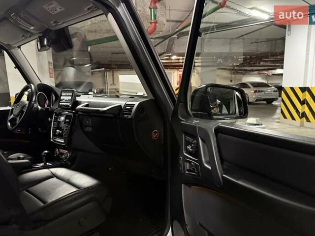 Серый Мерседес Г-Класс, объемом двигателя 2.99 л и пробегом 107 тыс. км за 58500 $, фото 31 на Automoto.ua