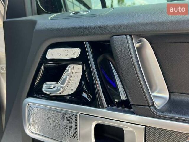 Сірий Мерседес Г-Клас, об'ємом двигуна 3.98 л та пробігом 100 тис. км за 145000 $, фото 24 на Automoto.ua