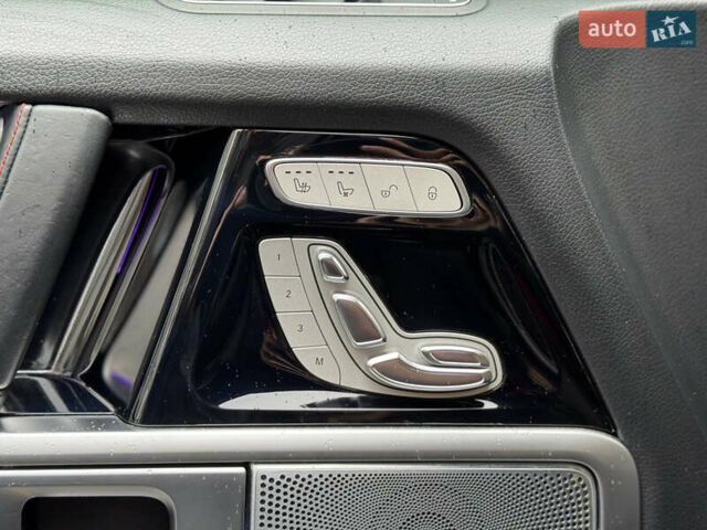 Серый Мерседес Г-Класс, объемом двигателя 3.98 л и пробегом 70 тыс. км за 128000 $, фото 39 на Automoto.ua