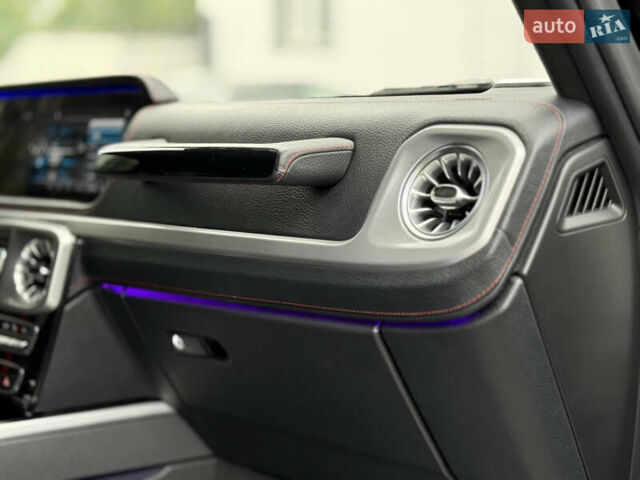 Серый Мерседес Г-Класс, объемом двигателя 3.98 л и пробегом 70 тыс. км за 128000 $, фото 17 на Automoto.ua