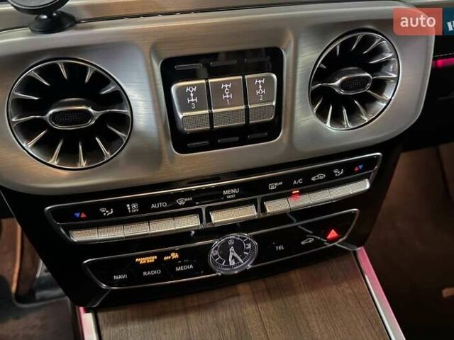 Серый Мерседес Г-Класс, объемом двигателя 3.98 л и пробегом 98 тыс. км за 132000 $, фото 8 на Automoto.ua