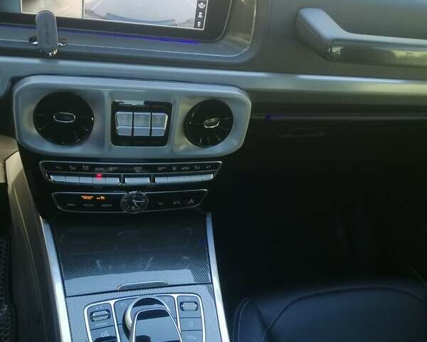 Серый Мерседес Г-Класс, объемом двигателя 4 л и пробегом 95 тыс. км за 139450 $, фото 35 на Automoto.ua