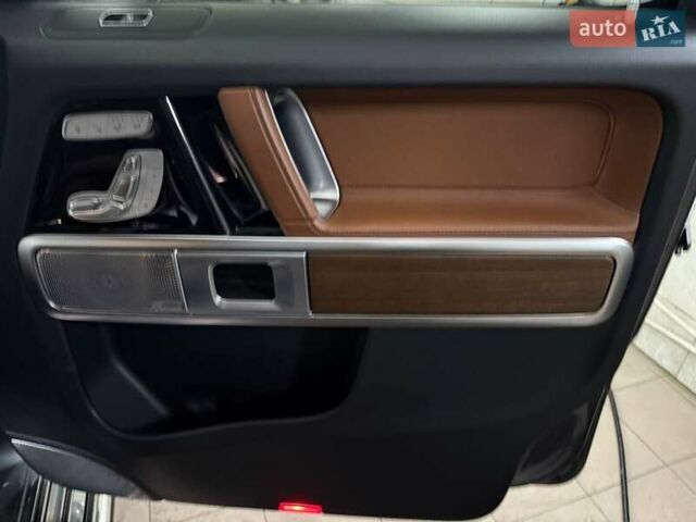 Серый Мерседес Г-Класс, объемом двигателя 3.98 л и пробегом 98 тыс. км за 132000 $, фото 17 на Automoto.ua