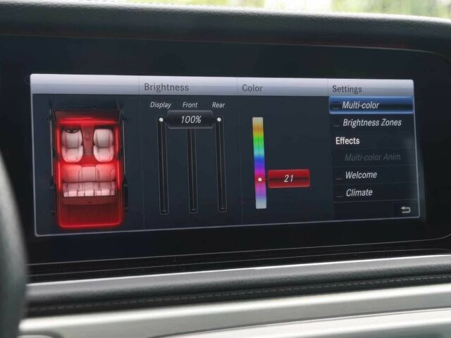 Сірий Мерседес Г-Клас, об'ємом двигуна 4 л та пробігом 27 тис. км за 90000 $, фото 13 на Automoto.ua