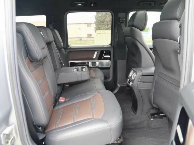 Сірий Мерседес Г-Клас, об'ємом двигуна 4 л та пробігом 27 тис. км за 90000 $, фото 17 на Automoto.ua