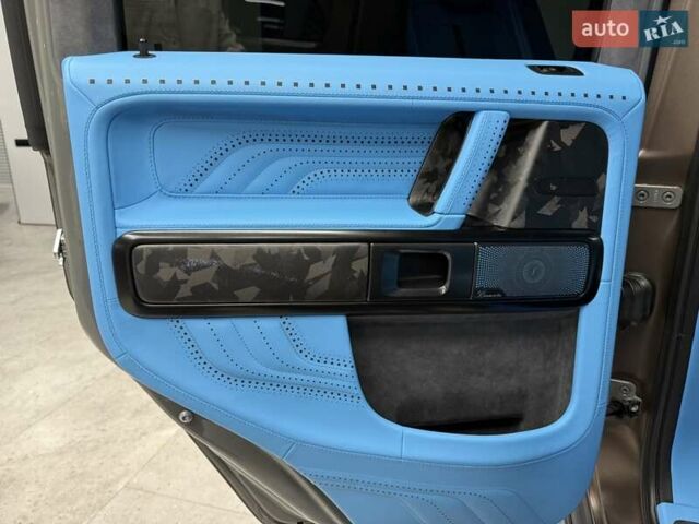 Сірий Мерседес Г-Клас, об'ємом двигуна 3.98 л та пробігом 15 тис. км за 365000 $, фото 43 на Automoto.ua