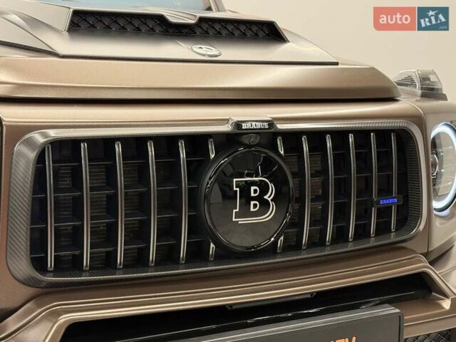 Сірий Мерседес Г-Клас, об'ємом двигуна 3.98 л та пробігом 15 тис. км за 365000 $, фото 9 на Automoto.ua