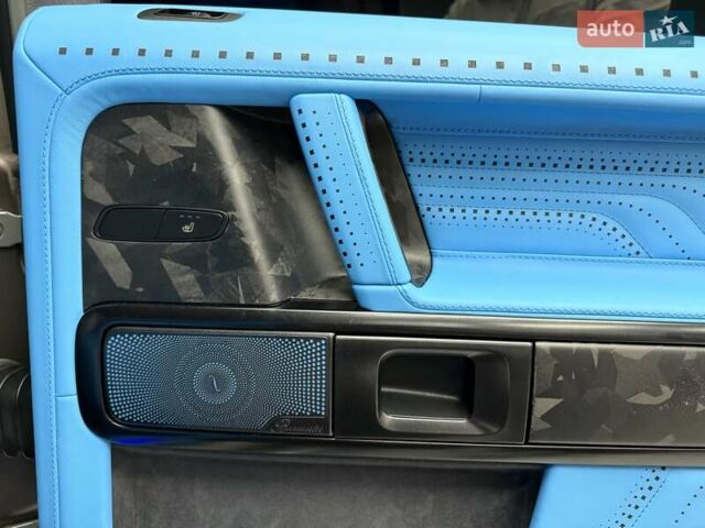Сірий Мерседес Г-Клас, об'ємом двигуна 3.98 л та пробігом 15 тис. км за 365000 $, фото 50 на Automoto.ua