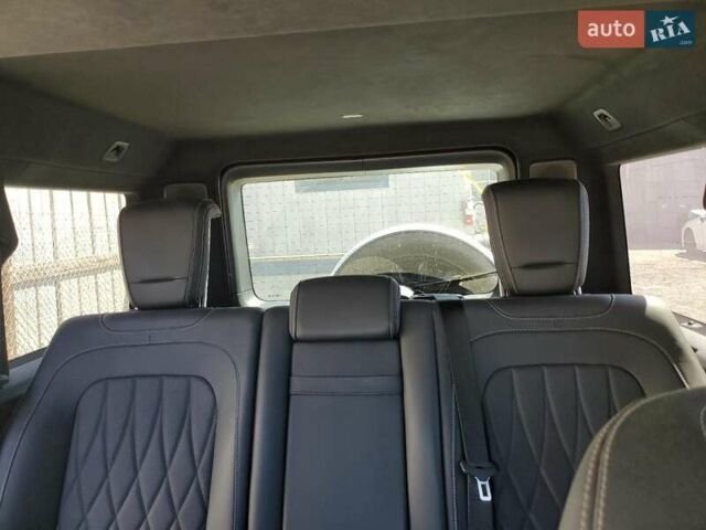 Сірий Мерседес Г-Клас, об'ємом двигуна 3.98 л та пробігом 35 тис. км за 99000 $, фото 9 на Automoto.ua