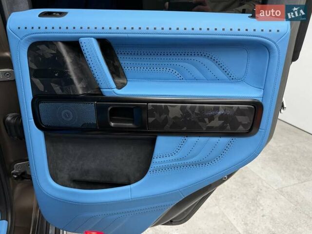 Сірий Мерседес Г-Клас, об'ємом двигуна 3.98 л та пробігом 15 тис. км за 365000 $, фото 49 на Automoto.ua