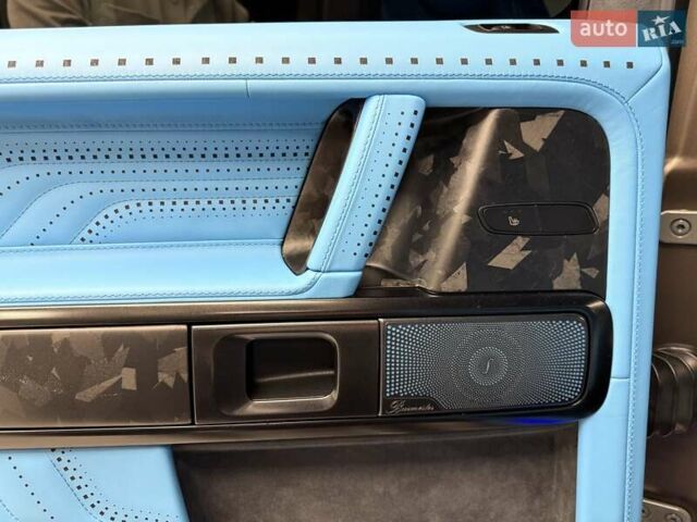 Сірий Мерседес Г-Клас, об'ємом двигуна 3.98 л та пробігом 15 тис. км за 365000 $, фото 44 на Automoto.ua