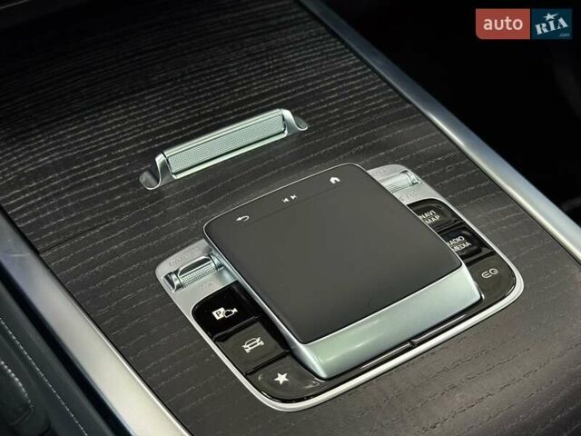 Сірий Мерседес Г-Клас, об'ємом двигуна 0 л та пробігом 4 тис. км за 196019 $, фото 33 на Automoto.ua