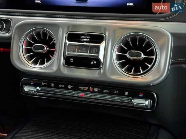 Сірий Мерседес Г-Клас, об'ємом двигуна 0 л та пробігом 4 тис. км за 196019 $, фото 31 на Automoto.ua