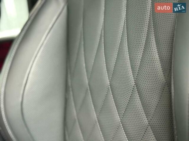 Сірий Мерседес Г-Клас, об'ємом двигуна 0 л та пробігом 4 тис. км за 196019 $, фото 22 на Automoto.ua