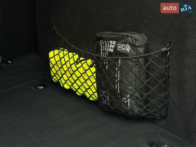 Сірий Мерседес Г-Клас, об'ємом двигуна 0 л та пробігом 4 тис. км за 196019 $, фото 47 на Automoto.ua