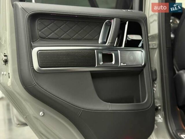 Сірий Мерседес Г-Клас, об'ємом двигуна 0 л та пробігом 4 тис. км за 196019 $, фото 34 на Automoto.ua