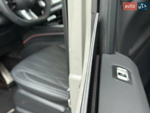 Сірий Мерседес Г-Клас, об'ємом двигуна 0 л та пробігом 4 тис. км за 196019 $, фото 35 на Automoto.ua