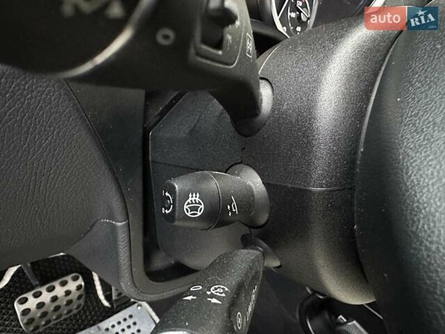 Синій Мерседес Г-Клас, об'ємом двигуна 3 л та пробігом 180 тис. км за 53500 $, фото 55 на Automoto.ua