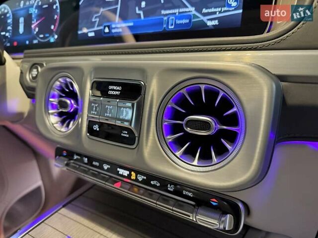 Синій Мерседес Г-Клас, об'ємом двигуна 3.98 л та пробігом 4 тис. км за 329000 $, фото 45 на Automoto.ua