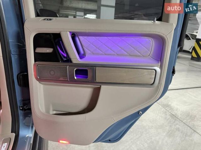 Синій Мерседес Г-Клас, об'ємом двигуна 3.98 л та пробігом 4 тис. км за 329000 $, фото 33 на Automoto.ua