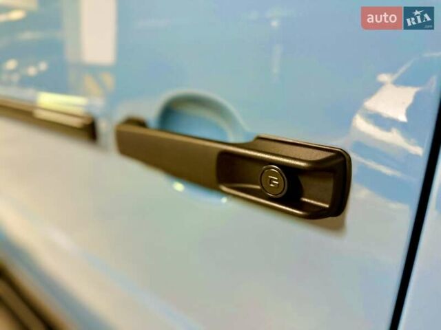 Синий Мерседес Г-Класс, объемом двигателя 3.98 л и пробегом 4 тыс. км за 329000 $, фото 9 на Automoto.ua