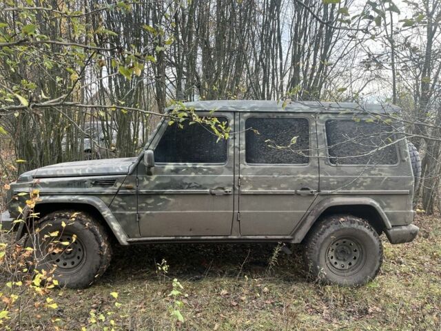 Мерседес Г-Класс 1992 в Чугуеве на Automoto.ua Зеленый Мерседес Г-Класс, объемом двигателя 3 л и пробегом 3 тыс. км за 6000 $, фото 2 на Automoto.ua