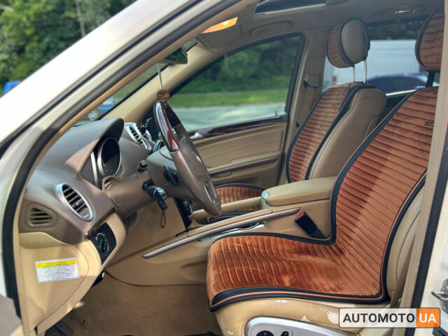 Белый Мерседес ГЛ 350, объемом двигателя 3 л и пробегом 261 тыс. км за 19600 $, фото 7 на Automoto.ua