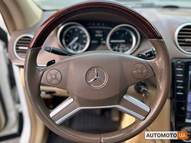 Белый Мерседес ГЛ 350, объемом двигателя 3 л и пробегом 261 тыс. км за 19600 $, фото 10 на Automoto.ua