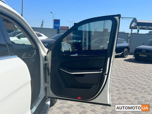 Білий Мерседес ГЛ 350, об'ємом двигуна 3 л та пробігом 243 тис. км за 26000 $, фото 23 на Automoto.ua