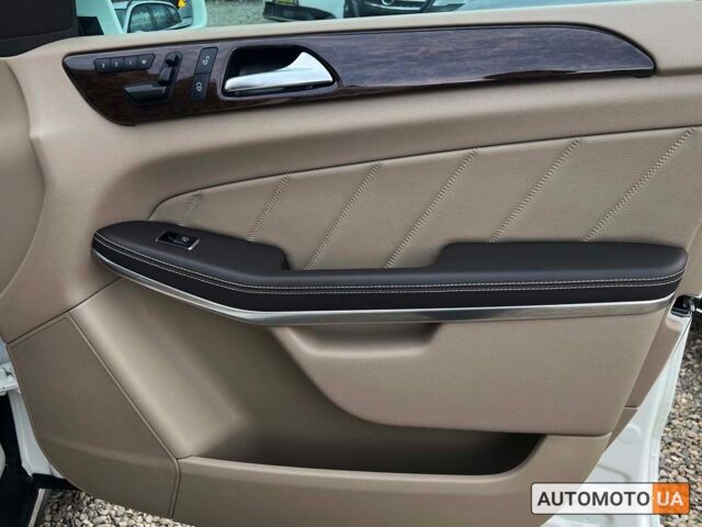 Білий Мерседес ГЛ 350, об'ємом двигуна 3 л та пробігом 191 тис. км за 35900 $, фото 27 на Automoto.ua