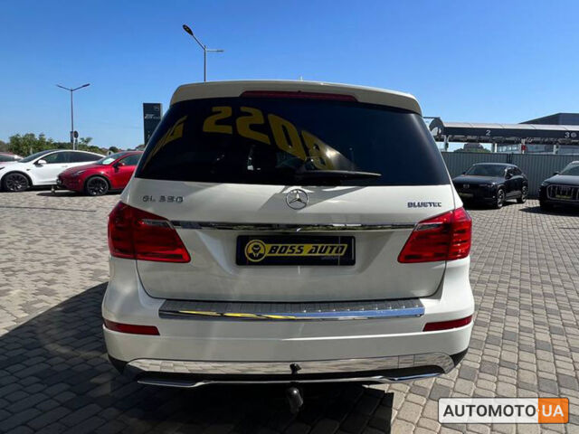 Білий Мерседес ГЛ 350, об'ємом двигуна 3 л та пробігом 243 тис. км за 26000 $, фото 4 на Automoto.ua