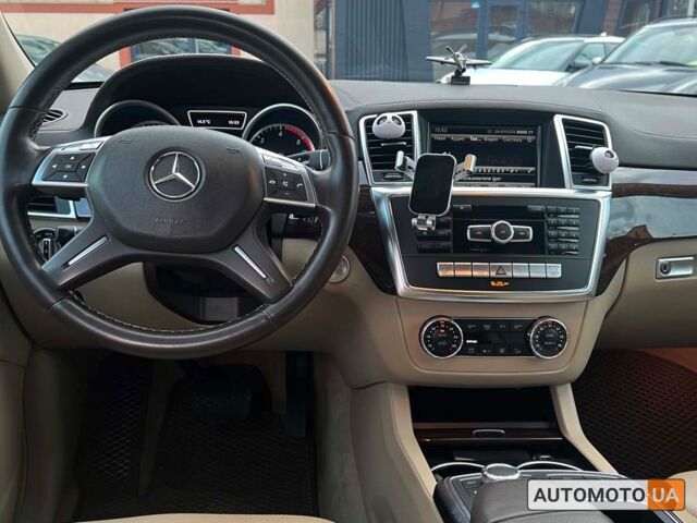Білий Мерседес ГЛ 350, об'ємом двигуна 3 л та пробігом 191 тис. км за 35900 $, фото 17 на Automoto.ua
