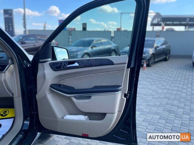 Чорний Мерседес ГЛ 350, об'ємом двигуна 3 л та пробігом 310 тис. км за 23500 $, фото 28 на Automoto.ua